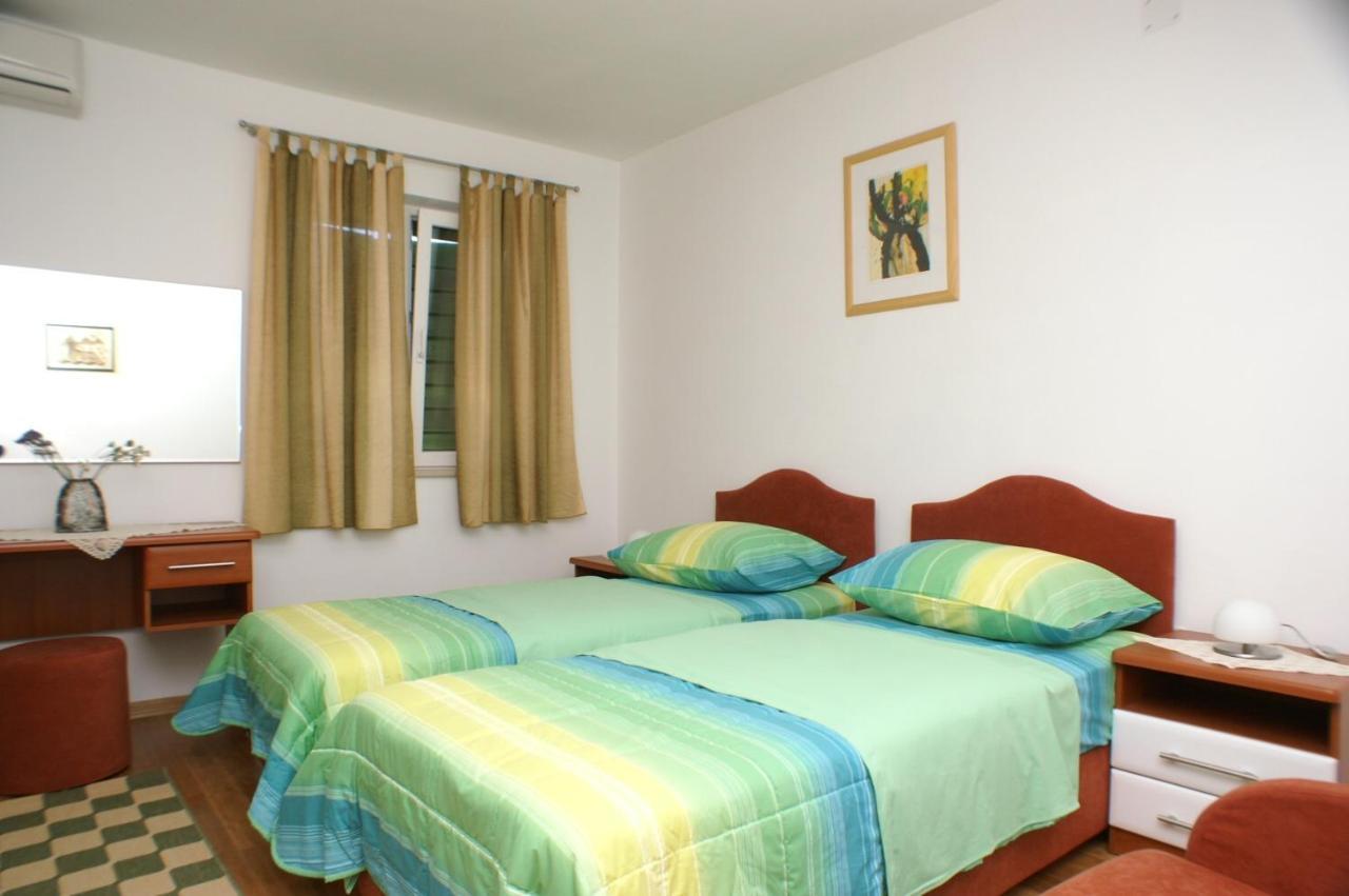 Apartments By The Sea Supetar, Brac - 4274 Экстерьер фото